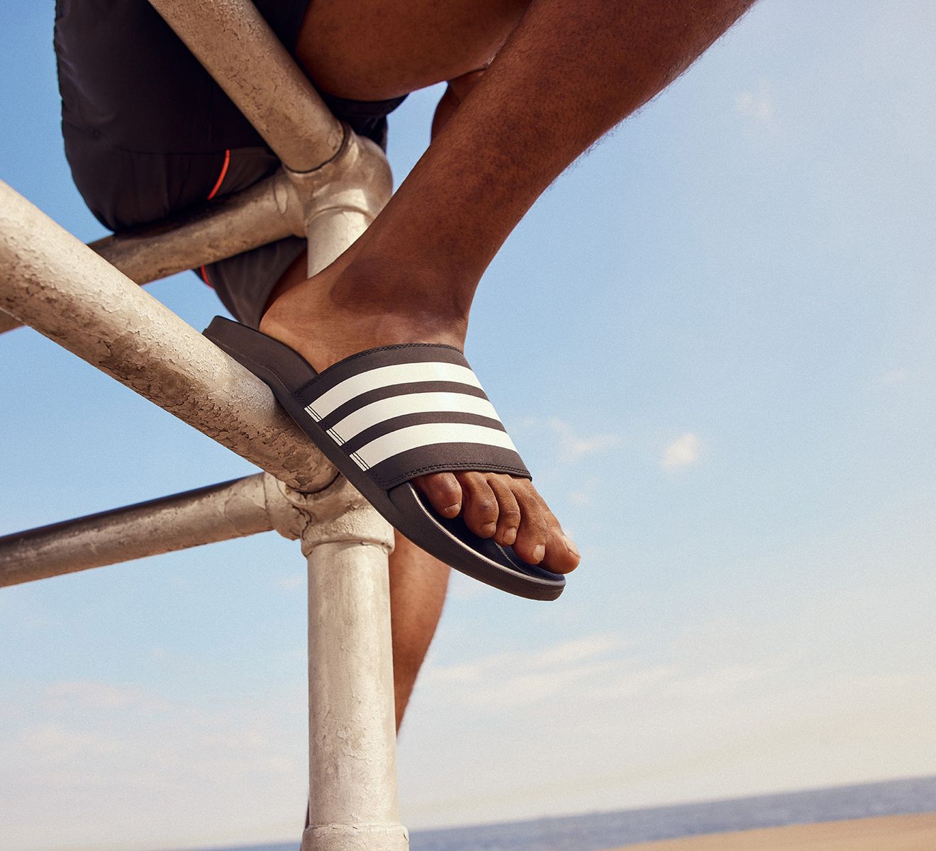 adilette men