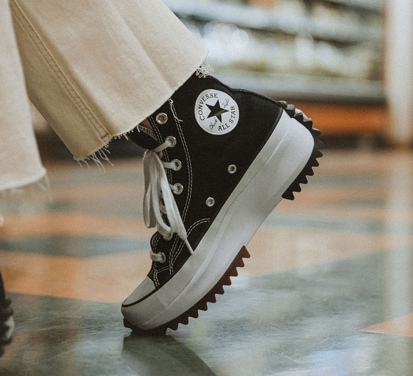 Essential solde converse store