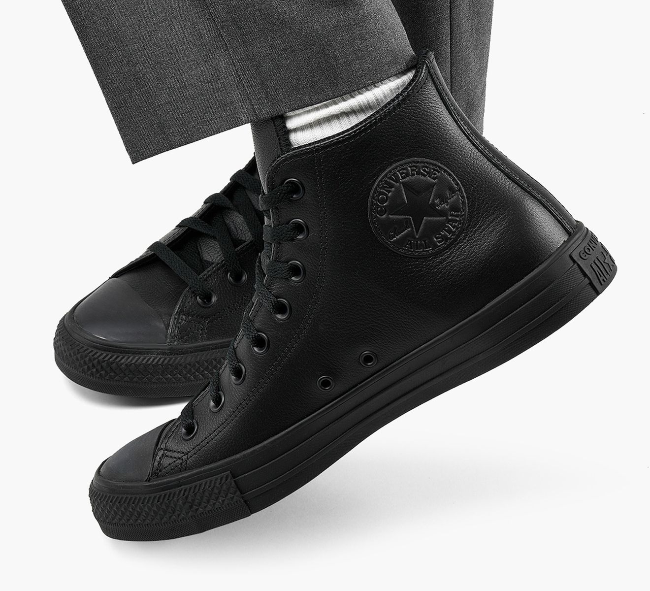 Converse black leather mono sales