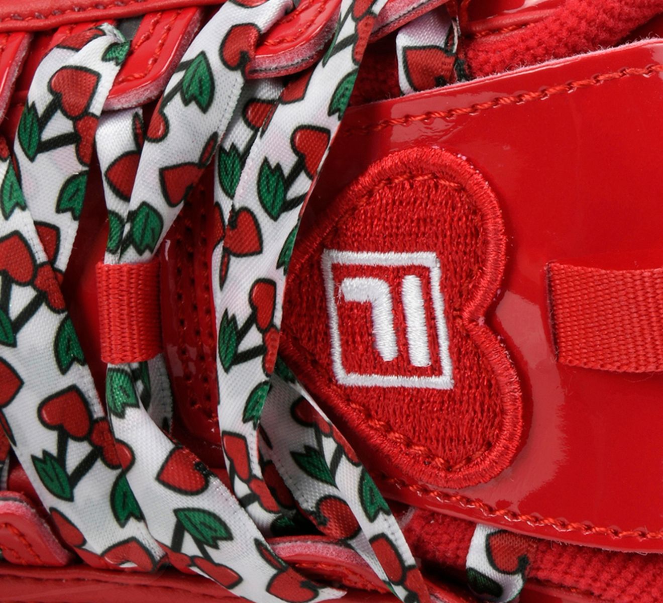 Fila heart shoes top