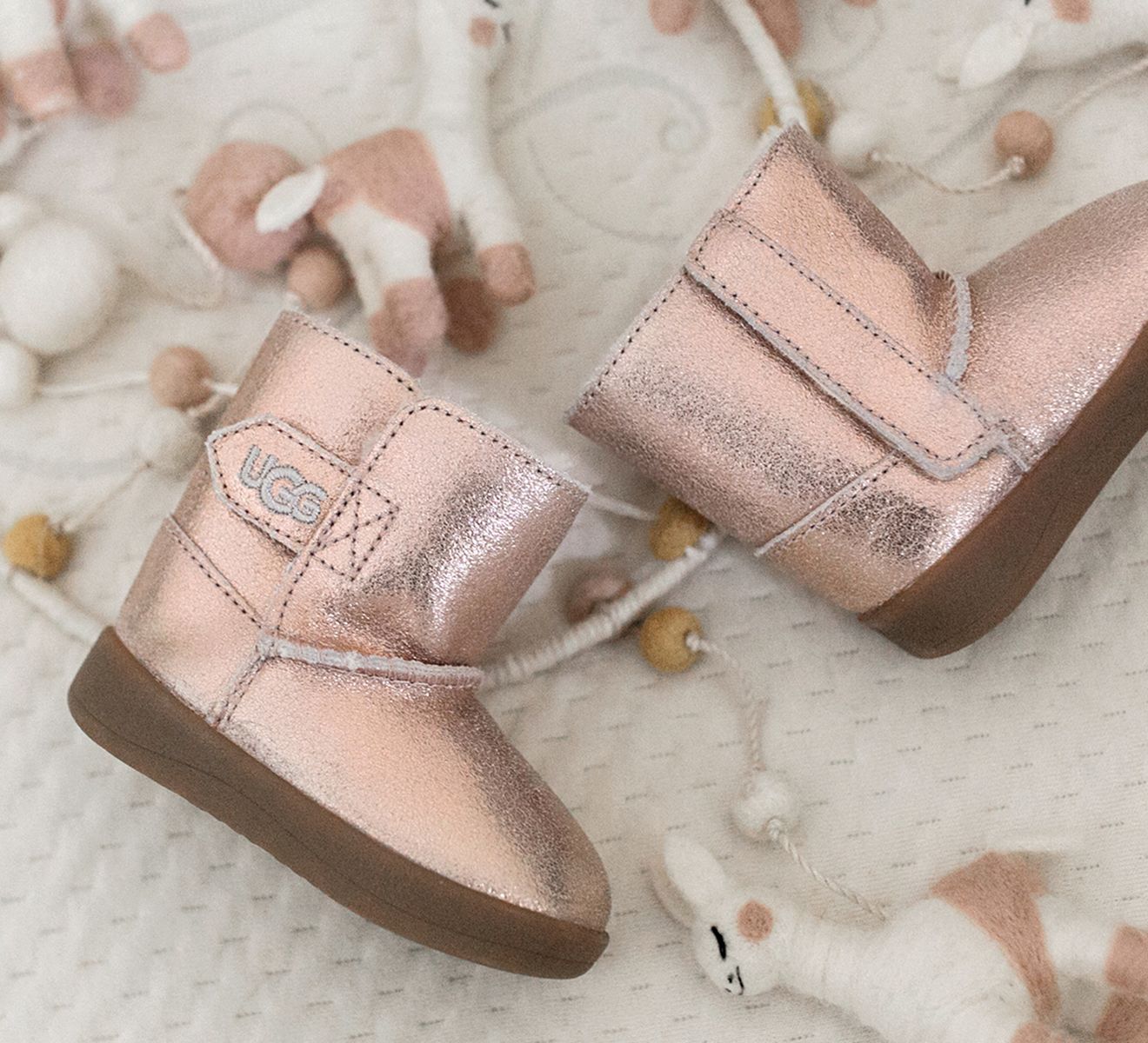 UGG KEELAN METALLIC GLITTER Rose Gold Browns Shoes