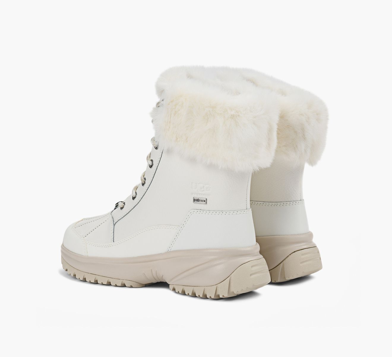 White ugg boots with fur discount