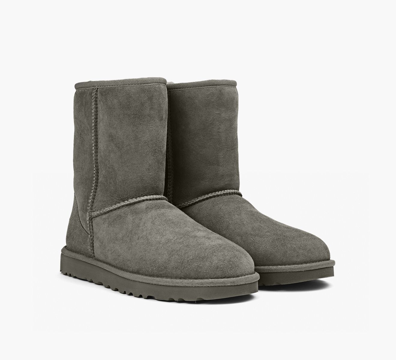 Classic short tan uggs sales