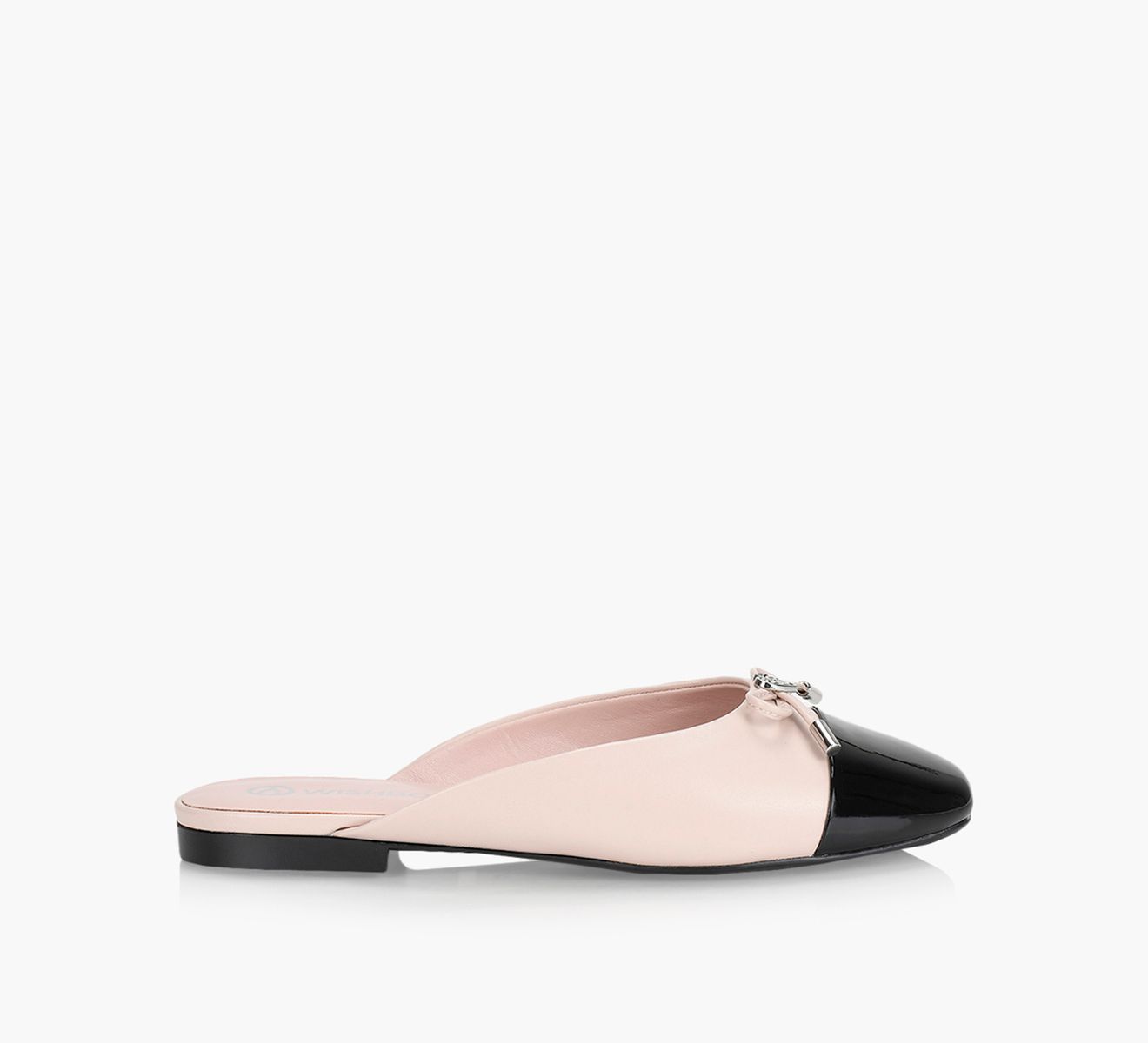 White flat mule shoes 2025