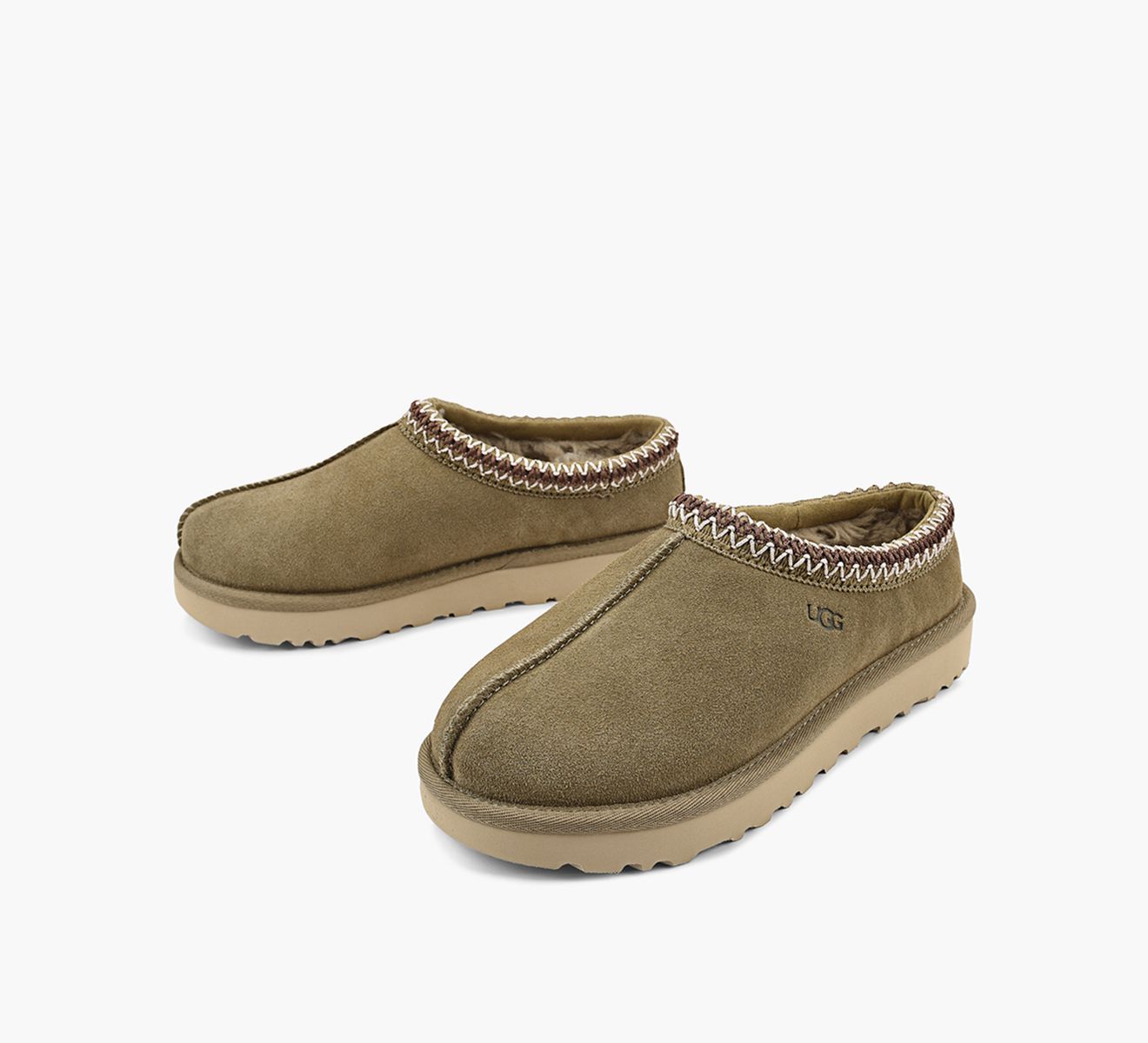 All color uggs top
