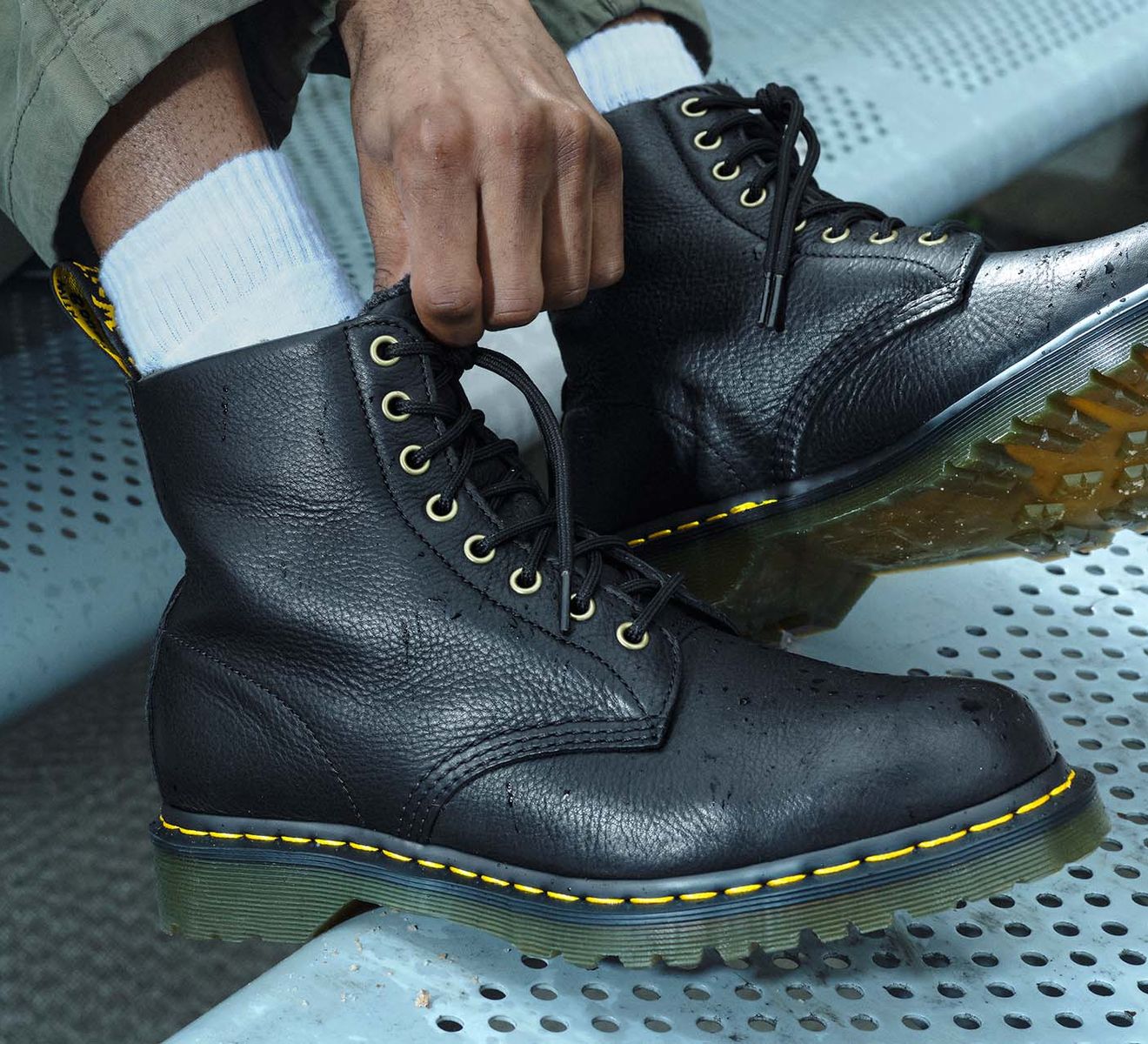 DR. MARTENS 1460 GRIZZLY Browns Shoes