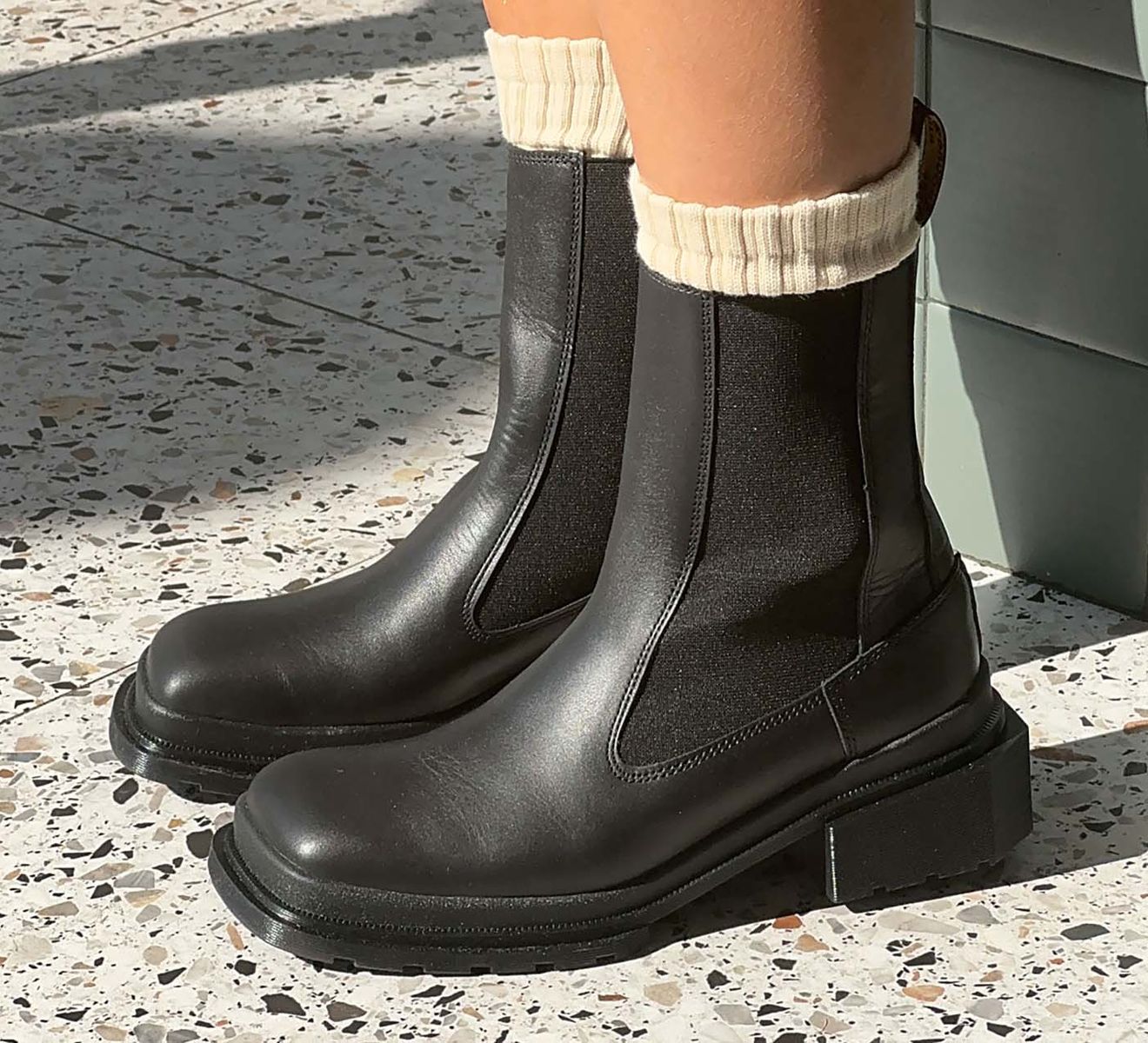 DR. MARTENS MAYBOLE CHELSEA Browns Shoes
