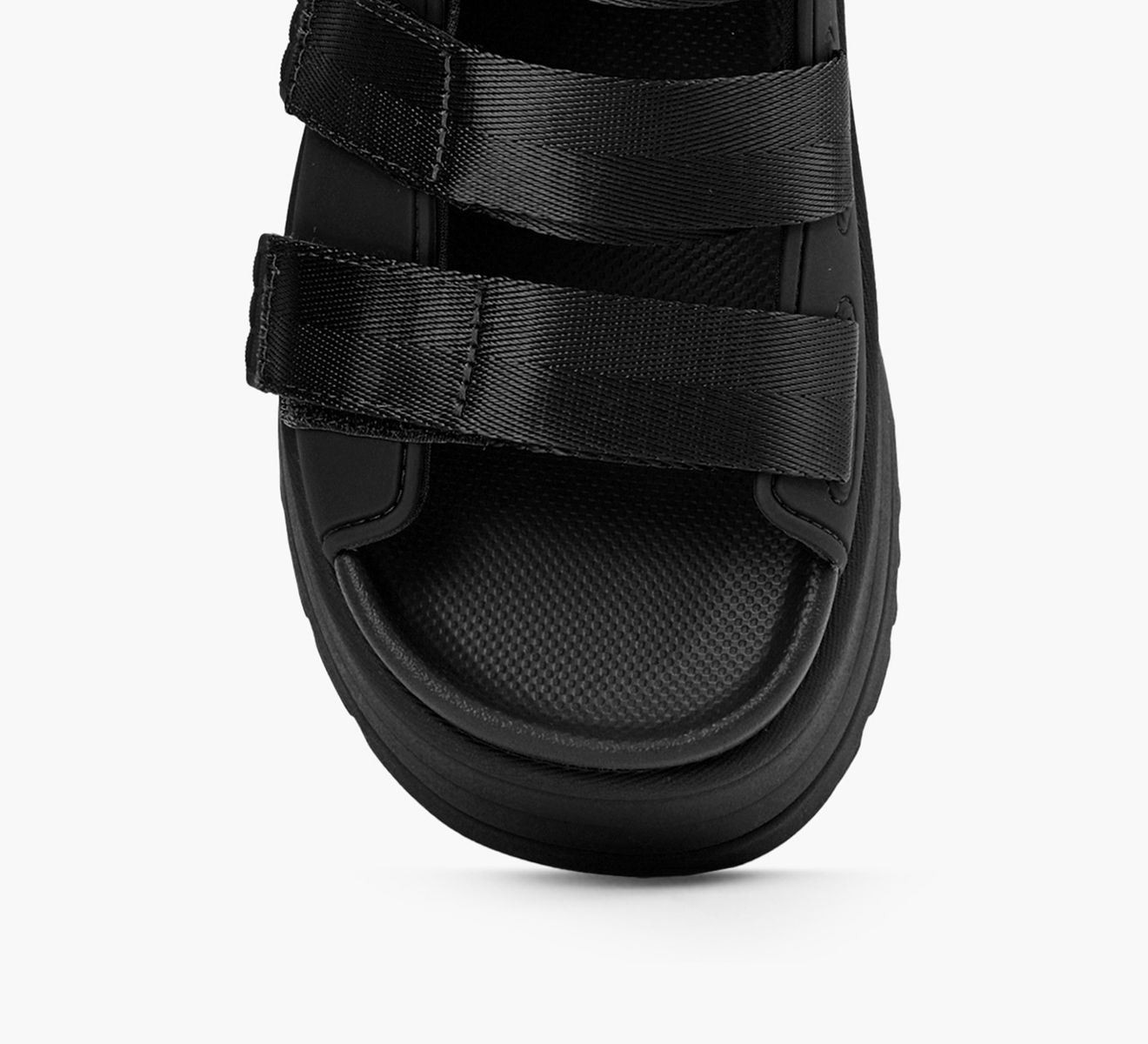 靴 UGG W GOLDENRISE BLACK 23.0 UGG W GOLDENRISE BLACK 23.0 - メルカリ