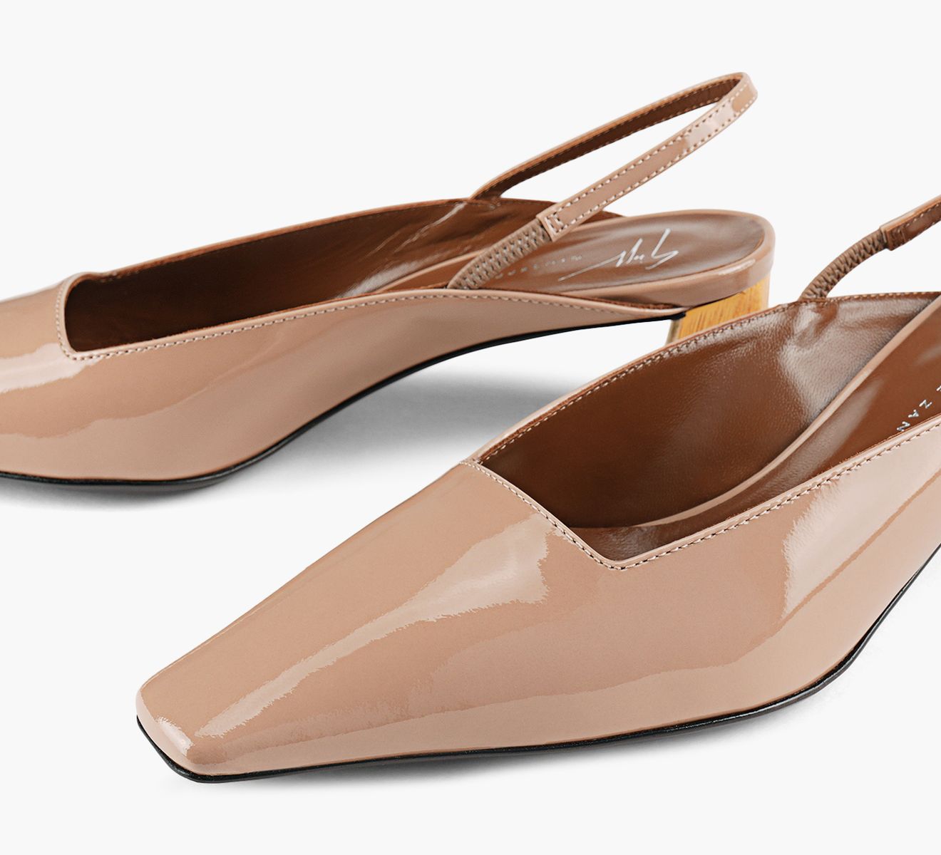 BRENDHA SABOT 45