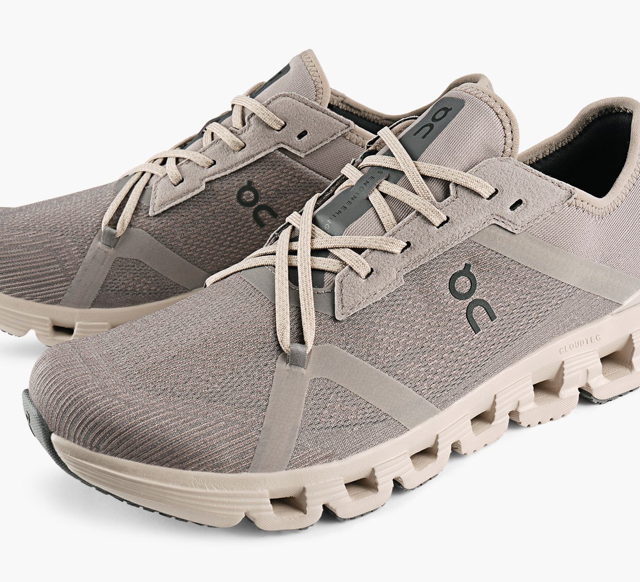 CLOUD X 4 AD