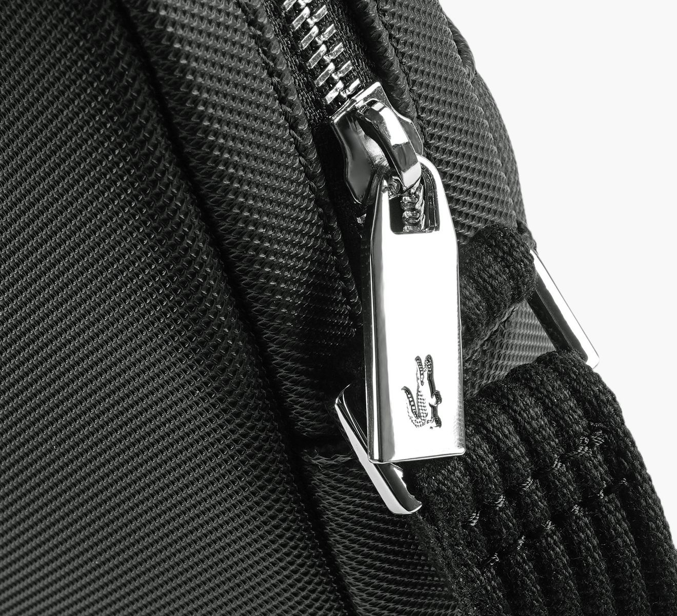 SLIM VERTICAL CAMERA BAG