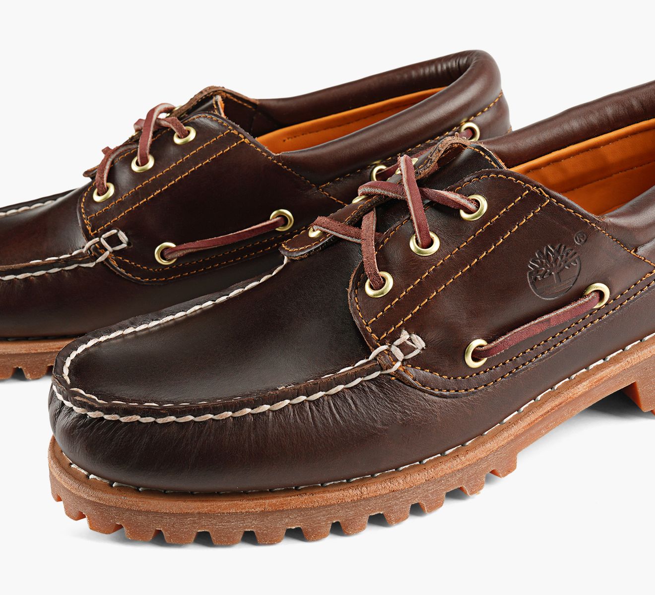 AUTHENTIC BOAT SHOE