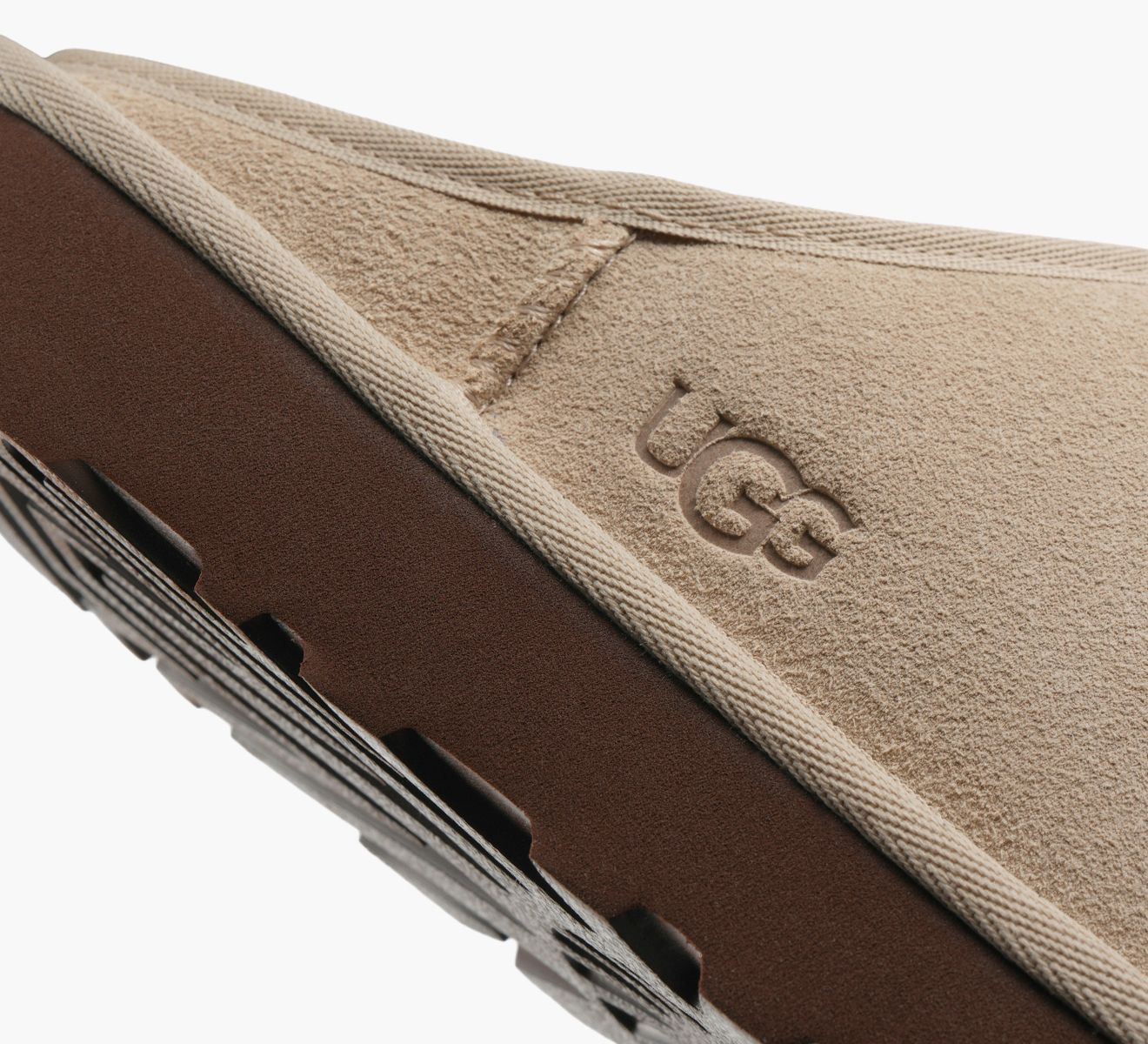 CLASSIC SLIP ON