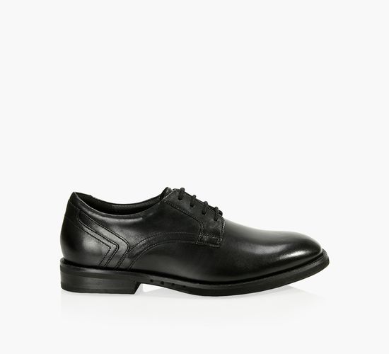 CLARKS UNSTRUCTURED for Men Browns Shoes