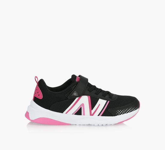 Girls black new balance outlet