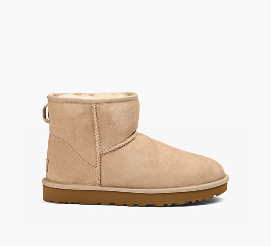 Multi color uggs top