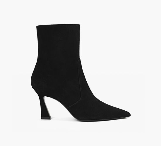 Stuart weitzman near me new arrivals