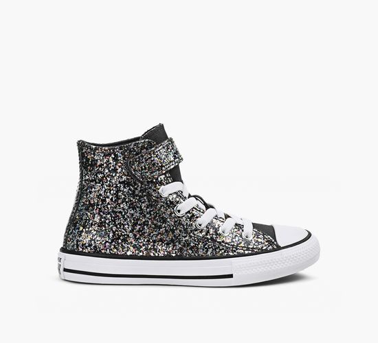 Girls converse size 1 store