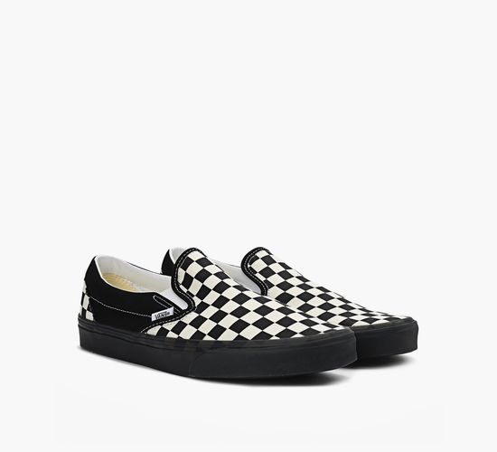 U CLASSIC SLIP-ON
