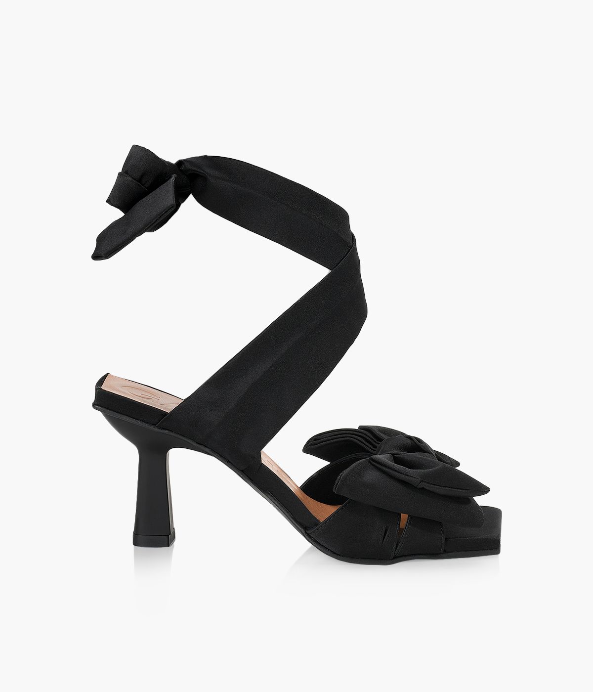Black soft sandals shop