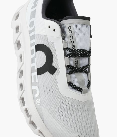 ON | Browns Shoes