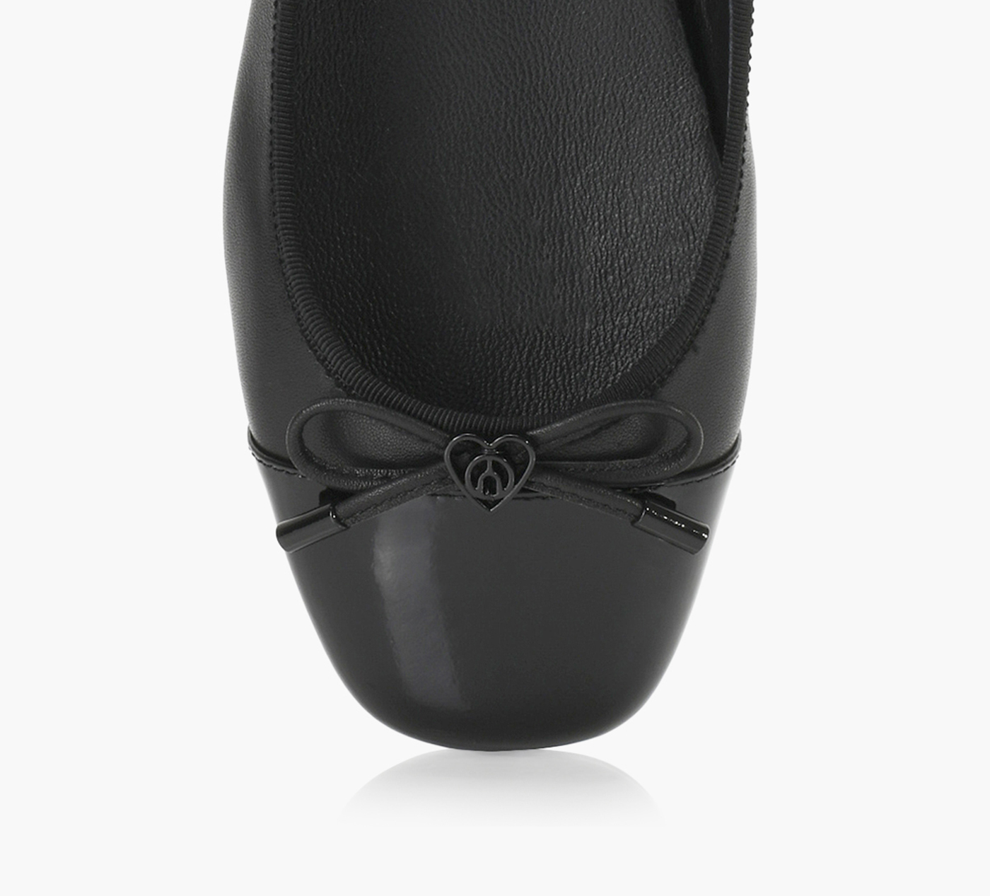 ZARI FLAT