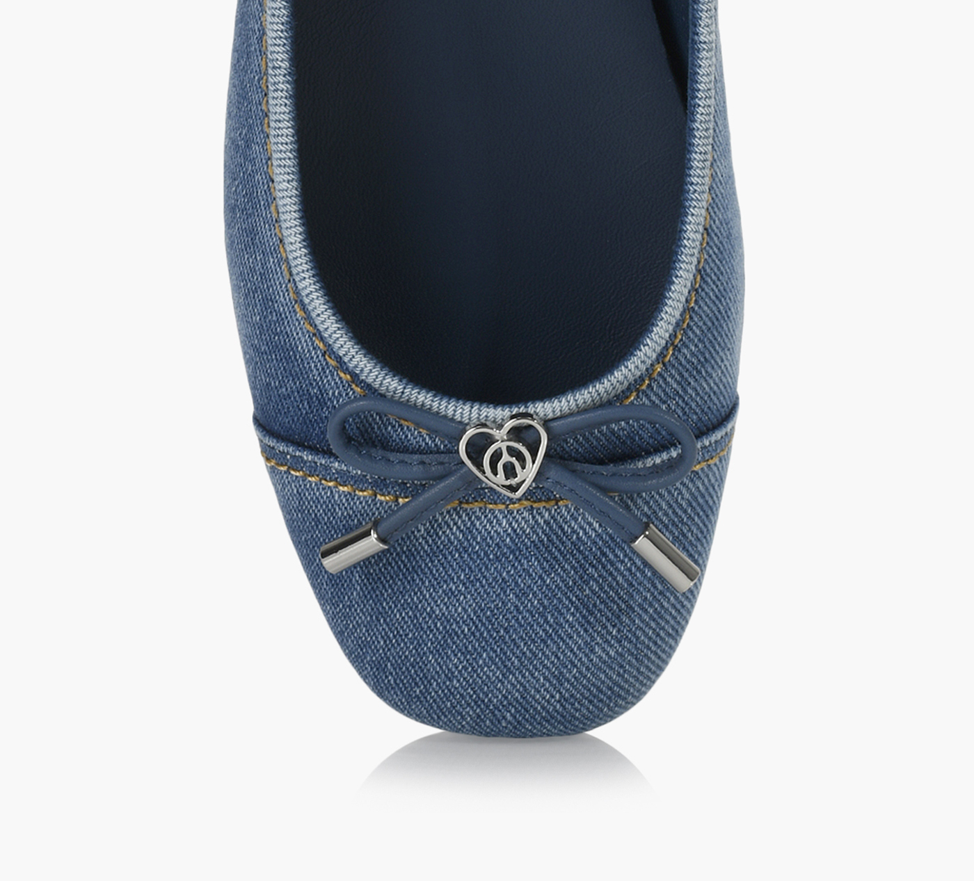 ZARI FLAT