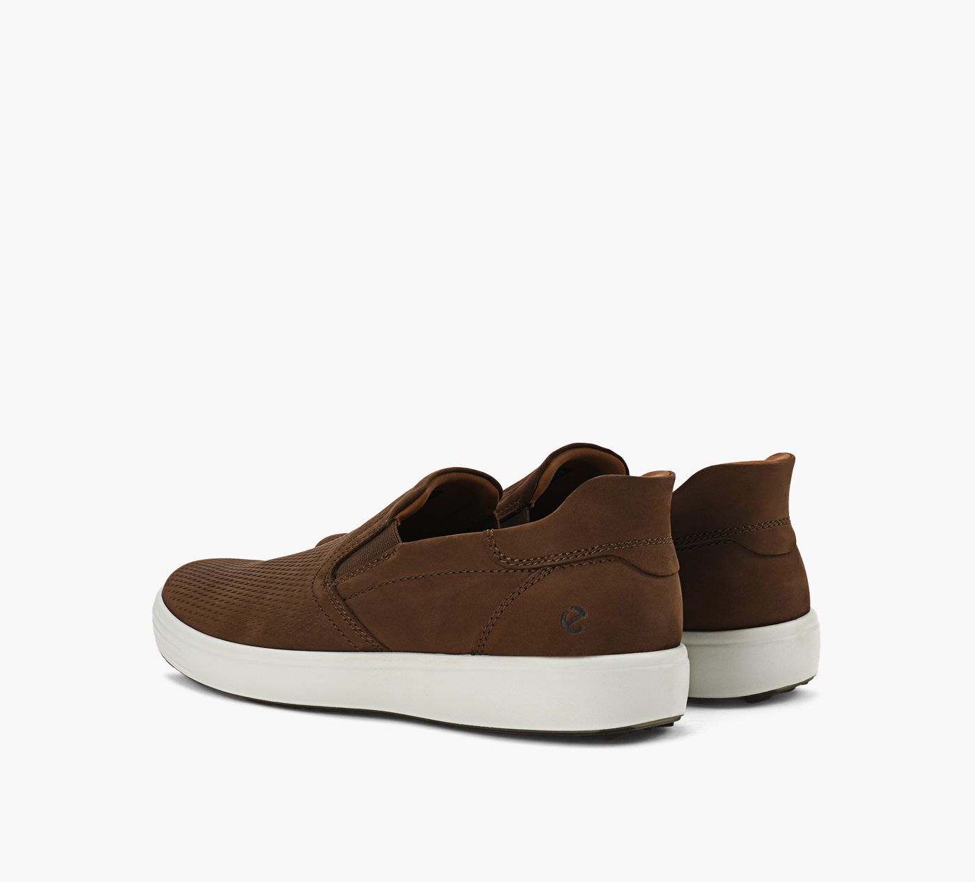 SOFT 7 M SLIP ON