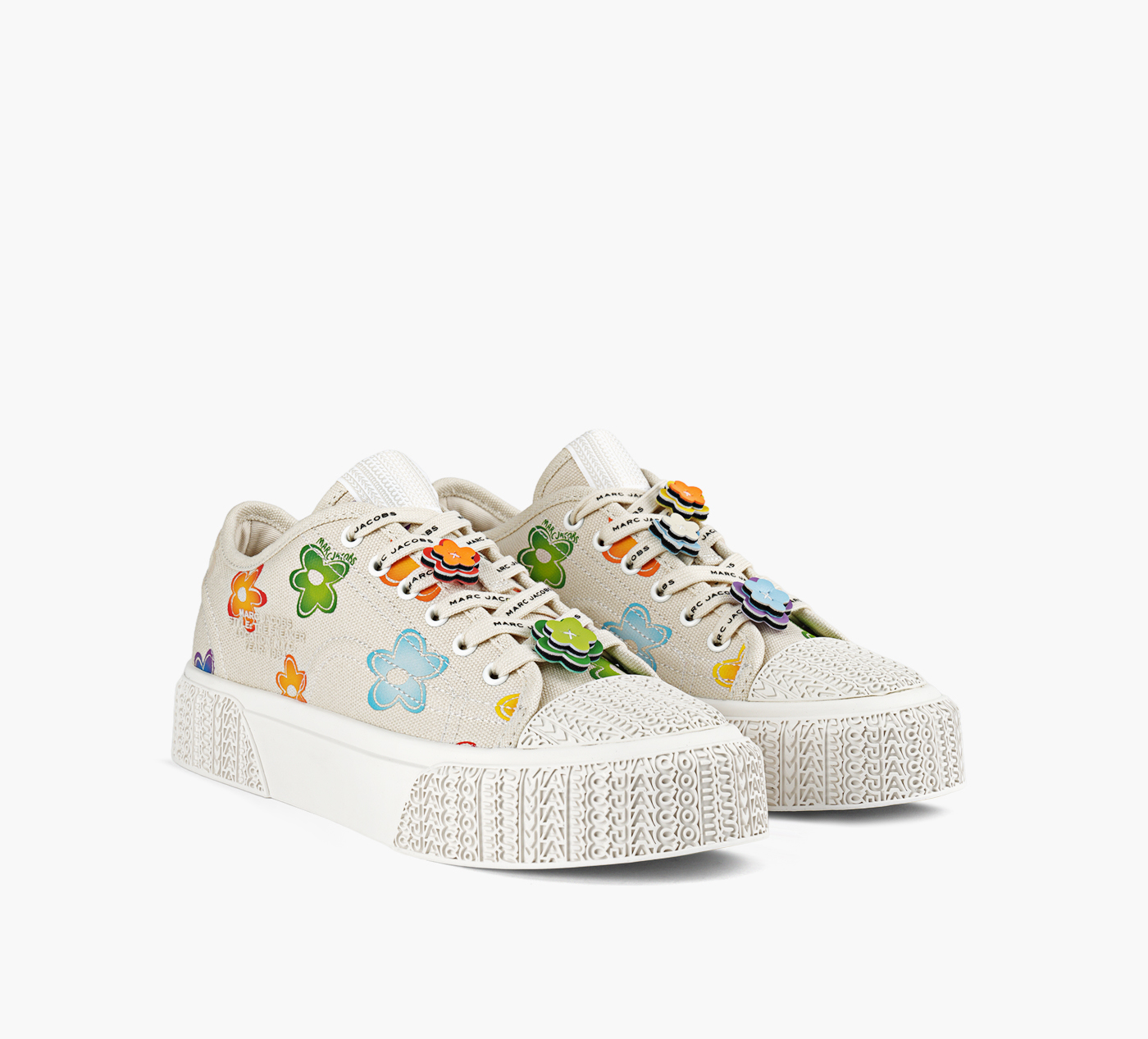 THE DAISY CANVAS SNEAKER
