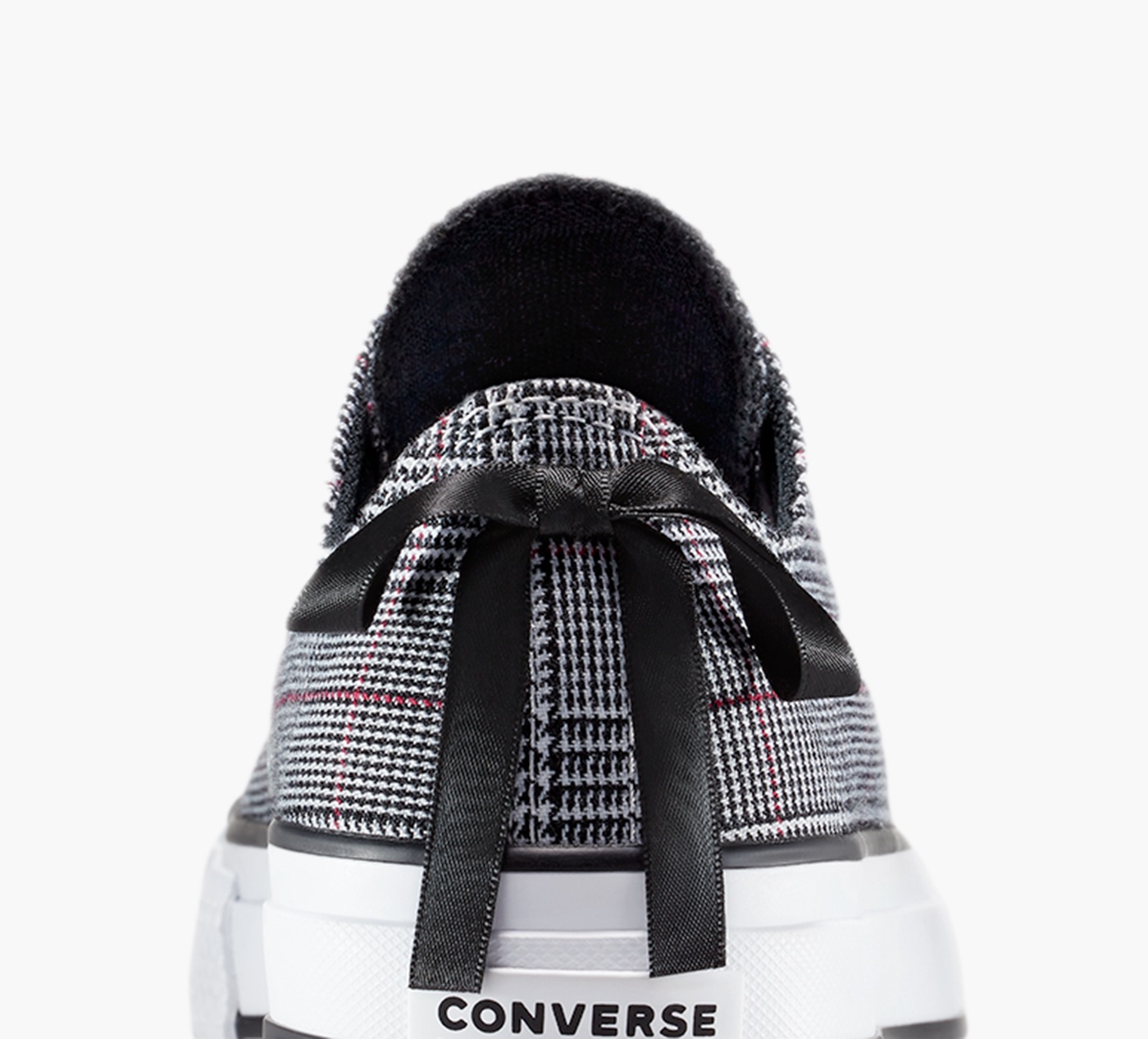 CHUCK TAYLOR ALL STAR LIFT LOW TOP