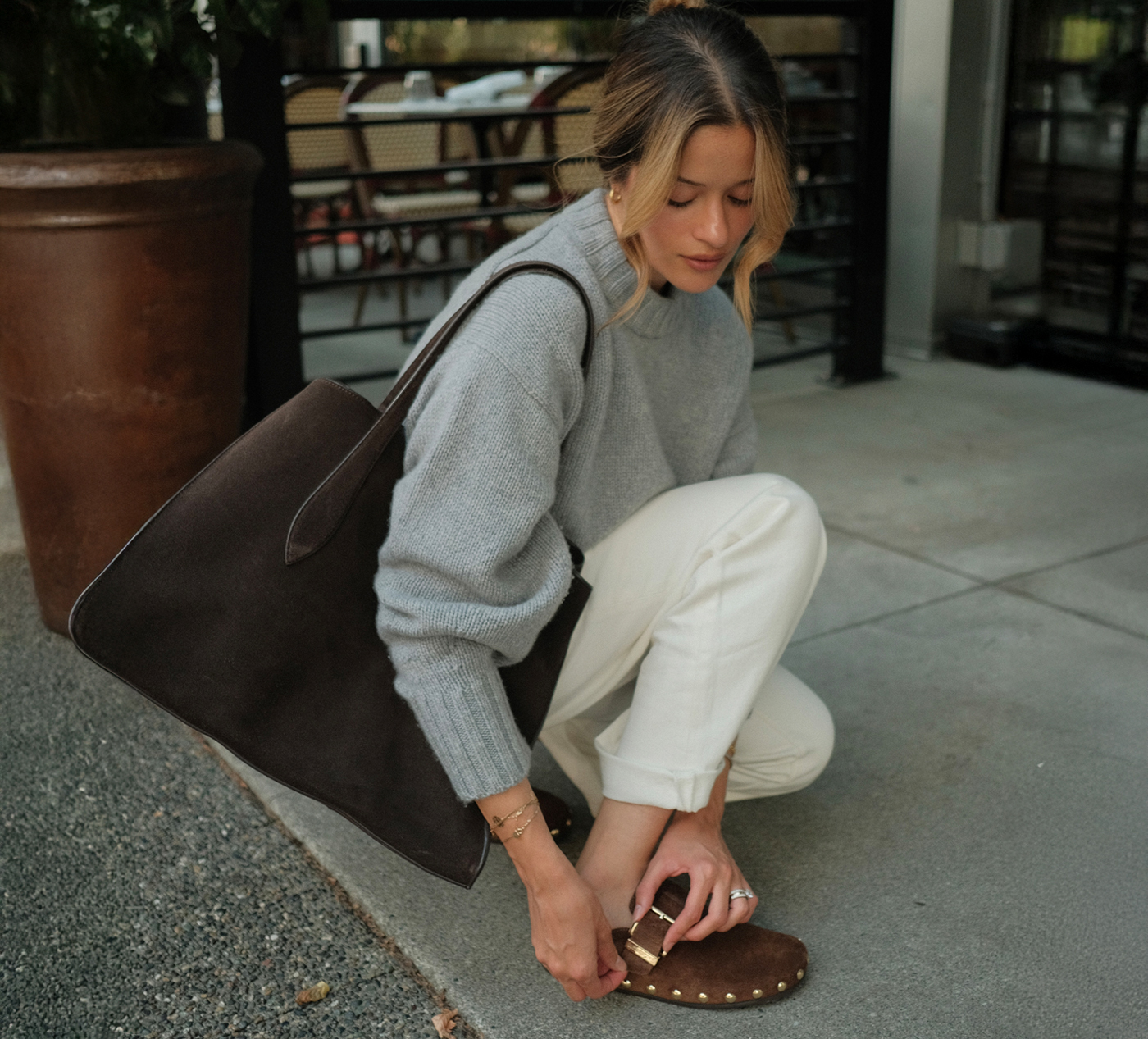 ROXANNE CLOG