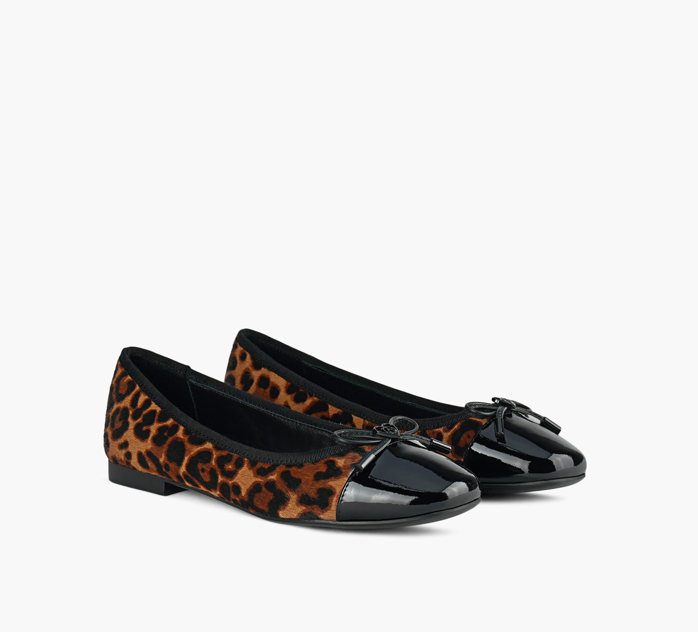 ZARI FLAT