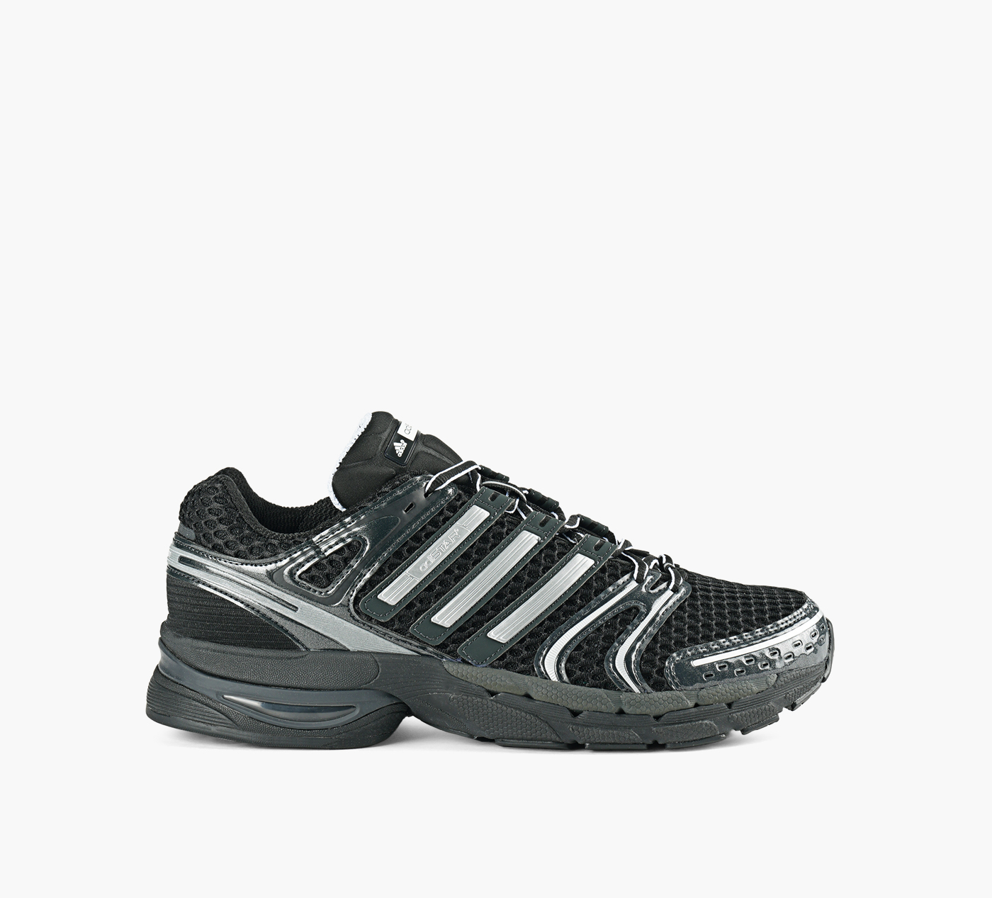 Core Black / Cloud White / Carbon