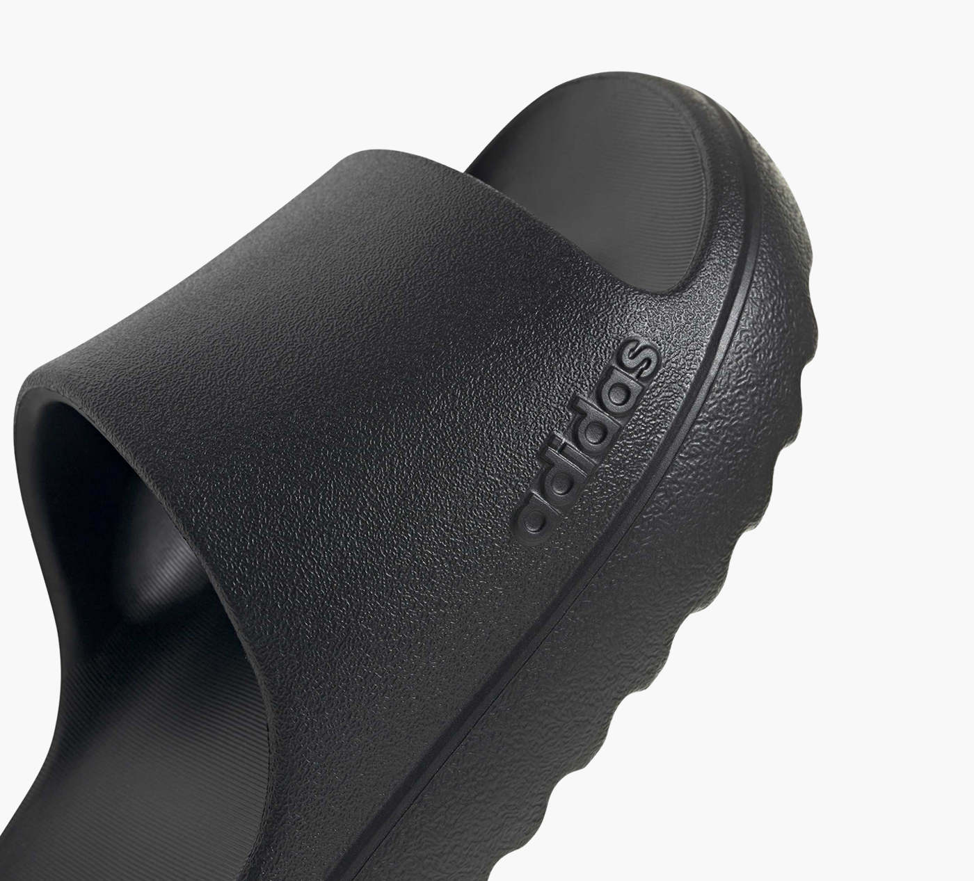 ADILETTE LUMIA
