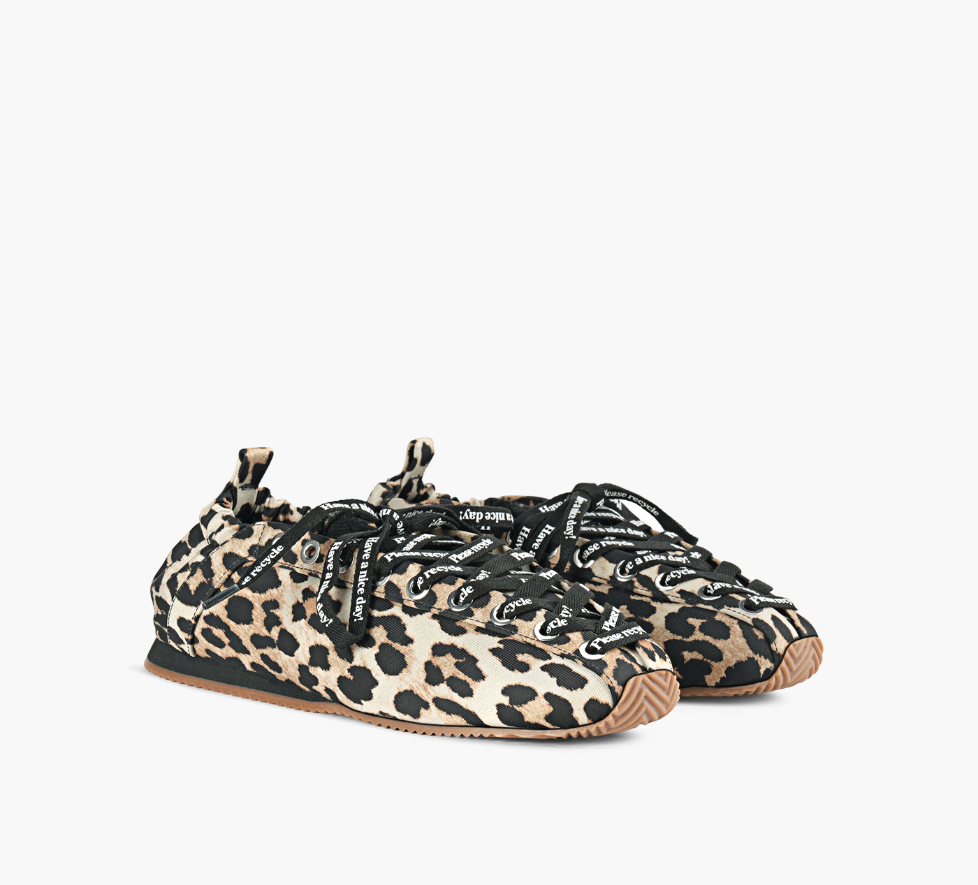 EYELETS LACE UP BALLERINA