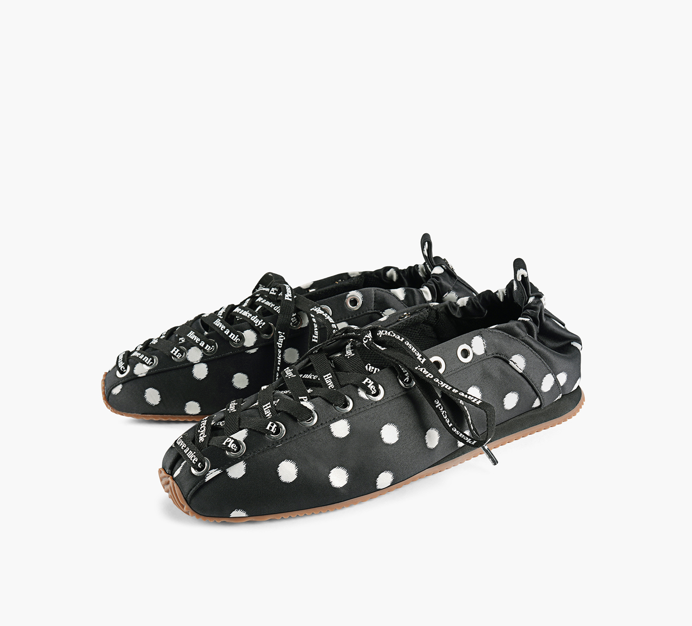 EYELETS LACE UP BALLERINA