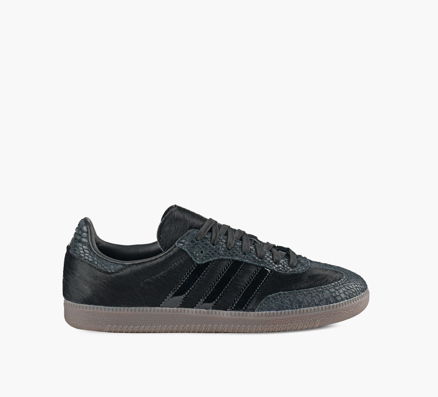 core black/core black/off white