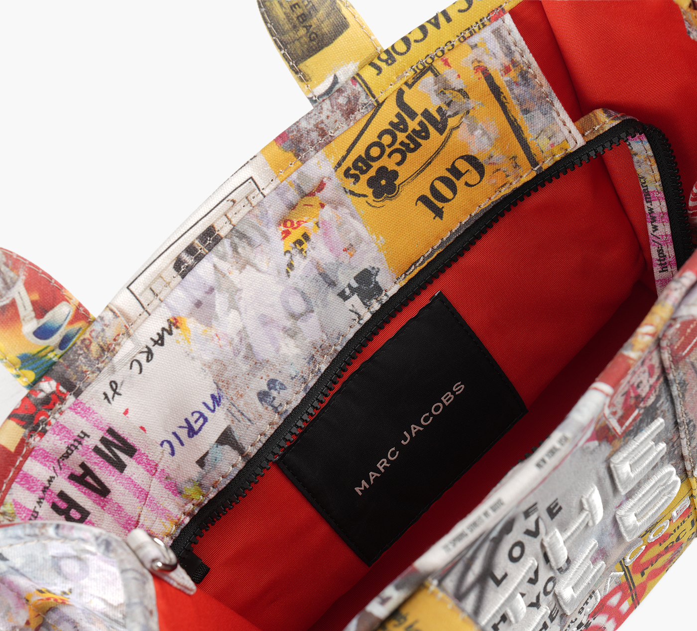 THE MEDIUM TOTE