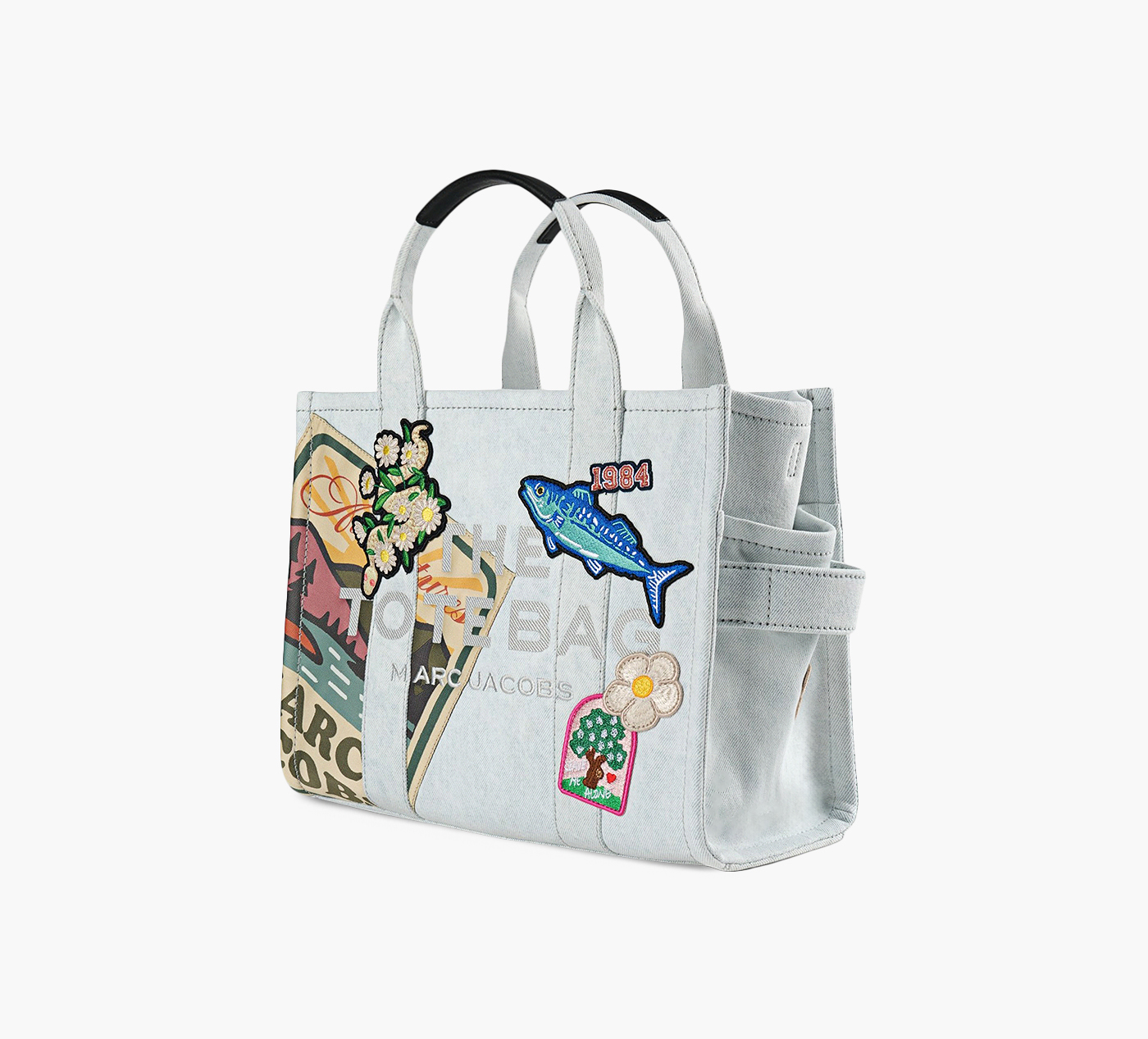 THE MEDIUM TOTE