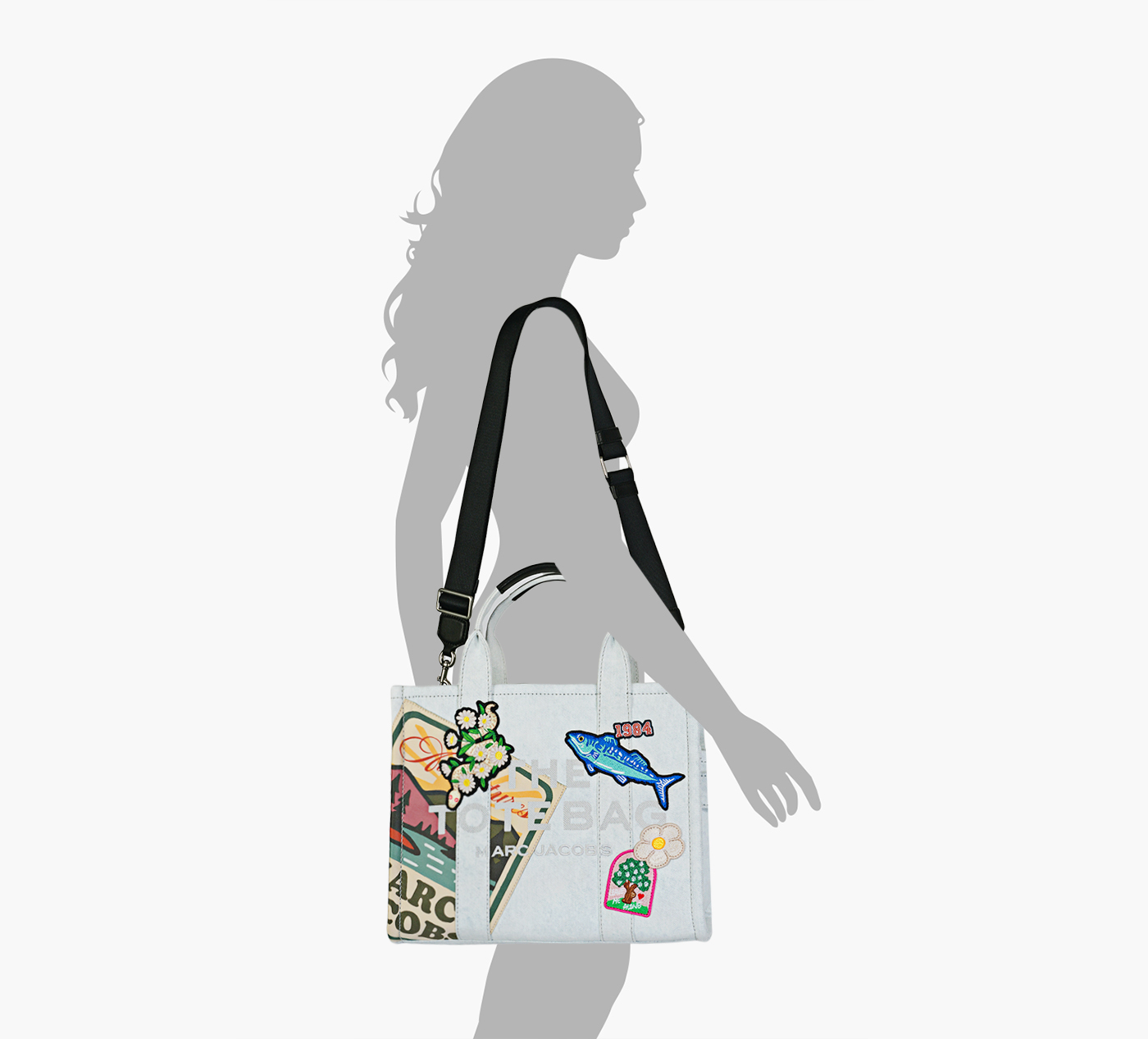THE MEDIUM TOTE