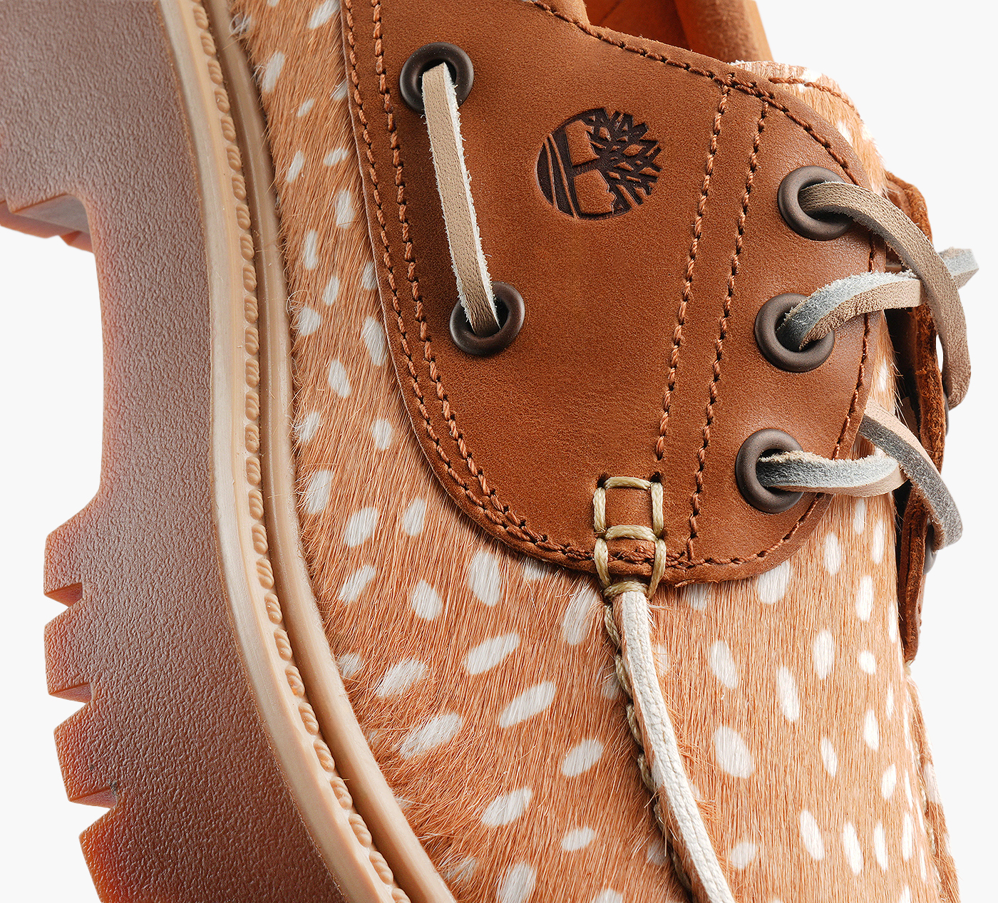 STONE STREET PLATFORM DEER PRINT BOAT SHOE